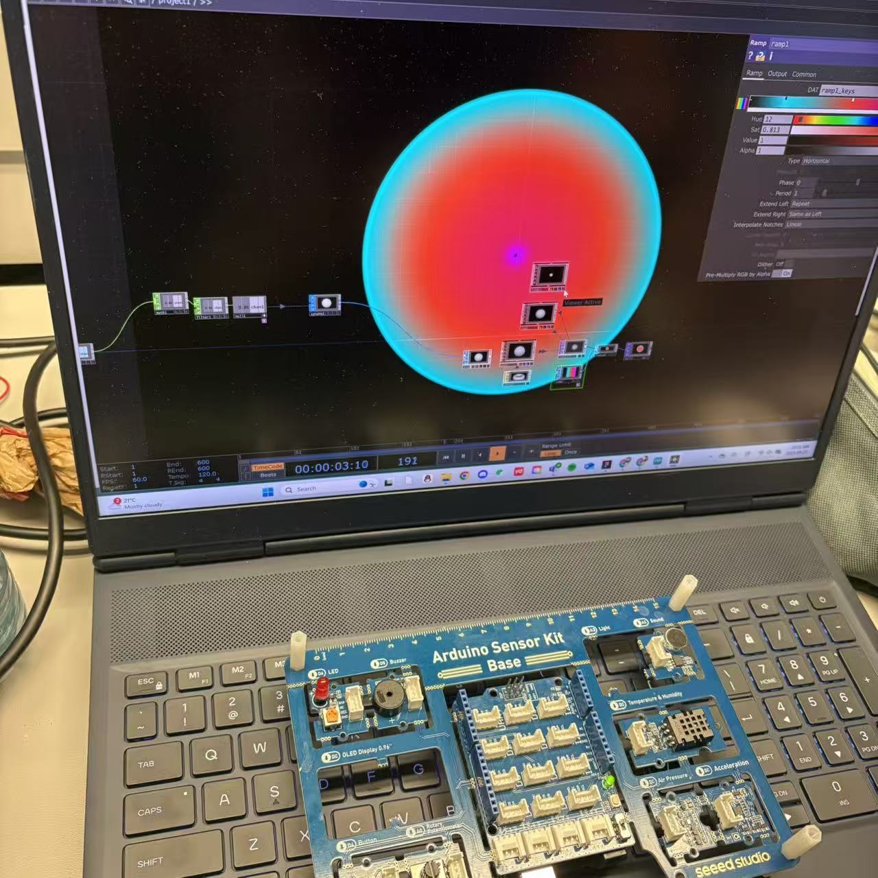 We modified the circle's color settings.